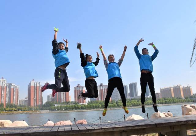 闪光的信院第217期：“鸿”鹰展翅  大“鹏”翱翔——杨鸿鹏