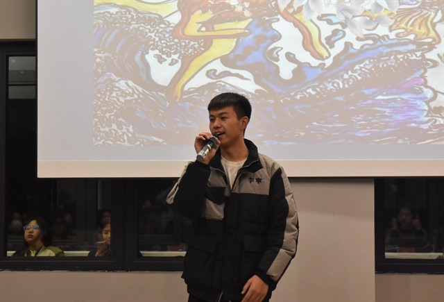 灯光初上展“新”声 我与梦想同裳——淬炼·国际商学院第十一届“挑战未知 超越自我”主持朗诵大赛