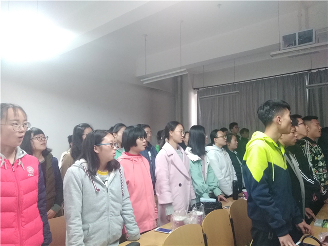【完满班级】永远跟党走 领会党精神——淬炼商学院举办“善”行青春主题活动（四）