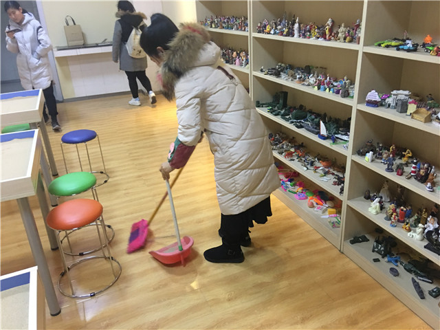 【完满班级】“沙盘中的世界”心理沙盘探索之旅——大数据学院、信息工程学院计科1602班完满班级活动