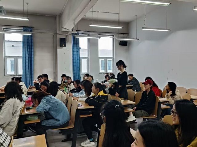 【辅导员说完满】身边的美 你心动了吗——食品与环境学院2022级辅导员说完满活动