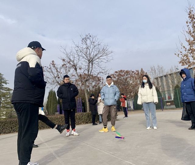 【完满班级】齐运动 享青春——淬炼商学院营销1801班12月完满班级活动