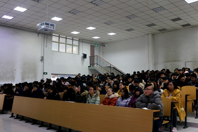 【辅导员说完满】艰难困苦于学业 倾囊教授以解忧——环科系举办“辅导员说完满”活动