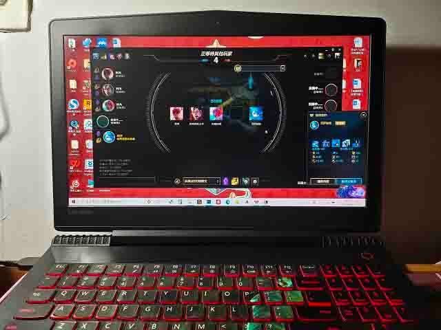 【完满班级】峡谷之巅 王者对决——艺术传媒学院环设1705班竞技体育完满班级活动
