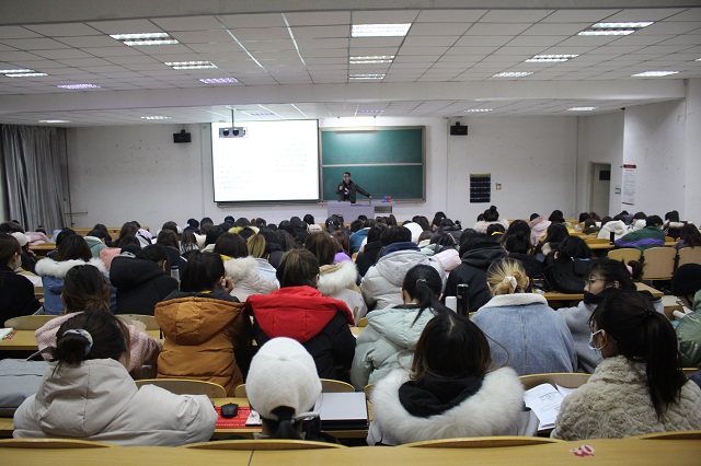 【辅导员说完满】后疫情时代下的就业创业——淬炼商学院2019级“辅导员说完满”专题活动