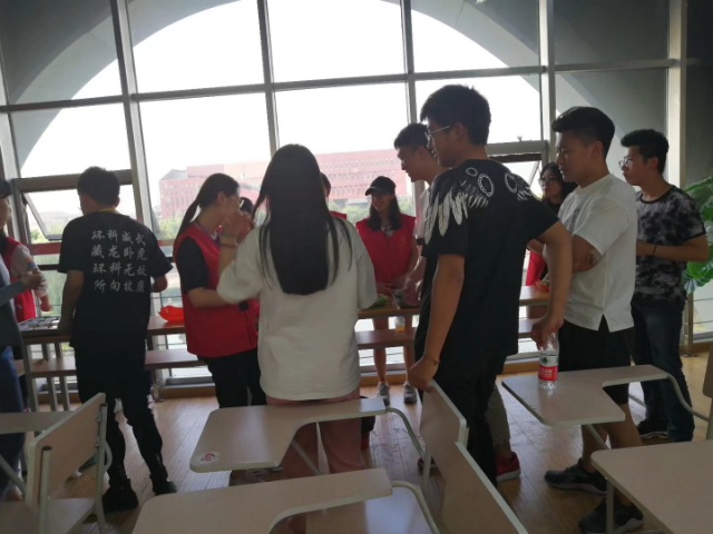 志愿角第10期:构筑食品安全“防火墙” 公益撑起健康“保护伞”——食品与环境学院第十期志愿角活动