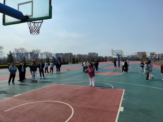 【完满团支部】挑战地心引力 引爆篮球魅力——大数据学院、信息工程学院计科2214班完满团支部活动