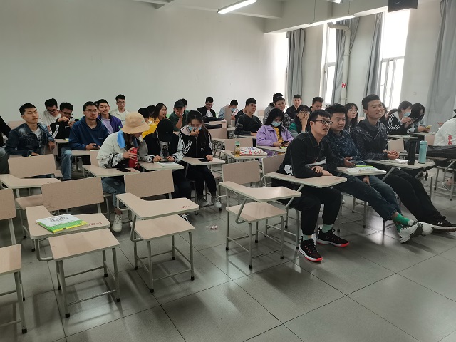 【完满班级】传承五四精神 展现青春风采——网工1802班“学习五四精神”完满班级活动