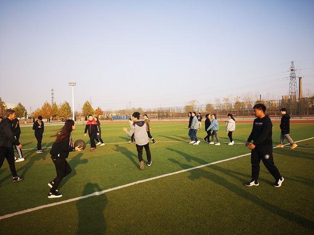 【完满班级】拥抱篮球 畅享青春——食品与环境学院土管1802班完满班级活动