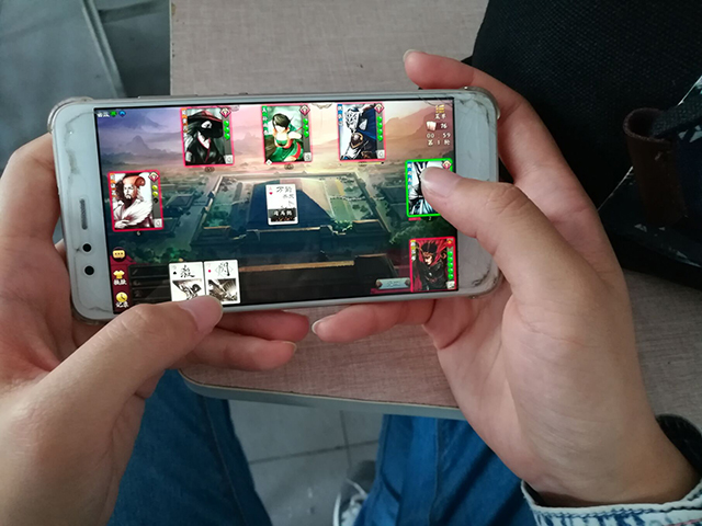 【完满班级】重温经典 童年‘三国杀’——艺术传媒学院服装1601举办趣味班级活动