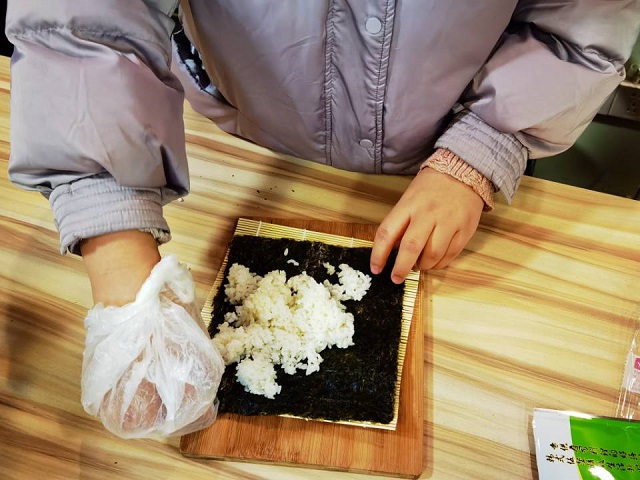 【完满班级】冬日温情 与你一起留住幸福的味道——食品与环境学院食安2003班完满班级活动