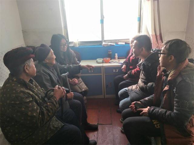 【社团快讯】将爱散播在大地——爱心社举办“最美的祝福”活动