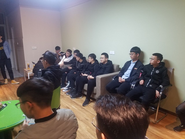 【完满班级】维权意识 安全生活 ——网工1801班安全知识讲座