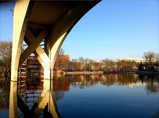 【1+1>2】新闻路上勇前行 传媒途中共筑梦——第九届“家事·班事·信院事”校园记者节系列活动