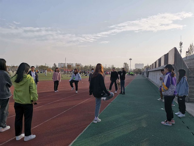 【完满班级】毽球飞舞 激情飞扬——远景1904班10月完满班级活动