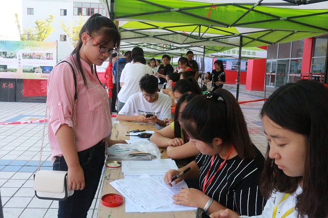 【迎新纪实】负重前行 遇见独立而成熟