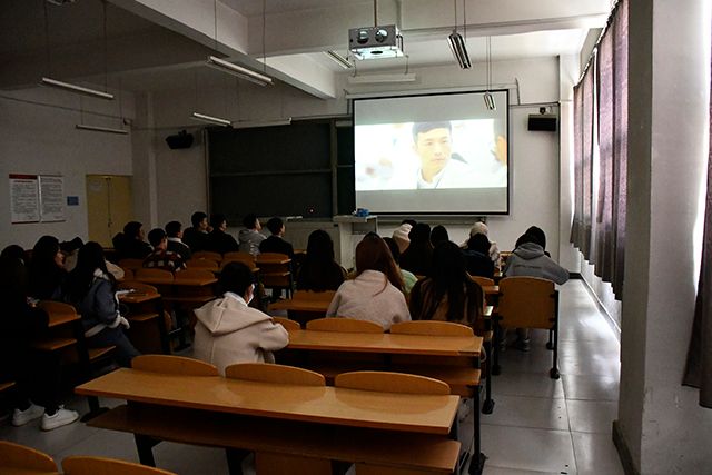 【完满班级】弘扬抗疫精神 践行使命担当——艺术传媒学院视觉传达设计2108班完满班级活动