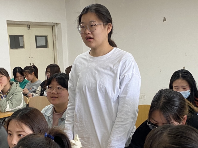 【完满班级】益在人心 奉献爱心——商务英语学院英语2003班、2004班完满班级活动