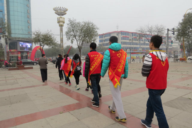 传递正能量第175期:我院学生会公益服务部参加“美丽太谷,清洁城乡”环保志愿服务启动仪式