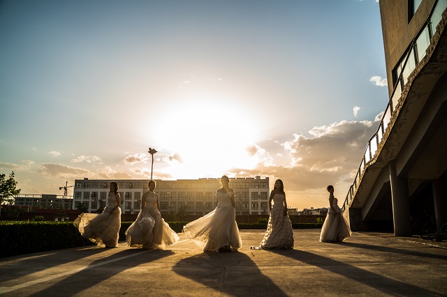 前行第179期：4秒拍下的毕业照 定格下的却是4年最美的青春