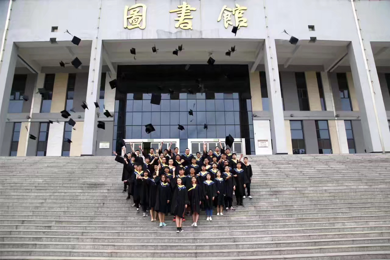 【毕业生专访】李丽保:清晨望晴空 珠山又清明