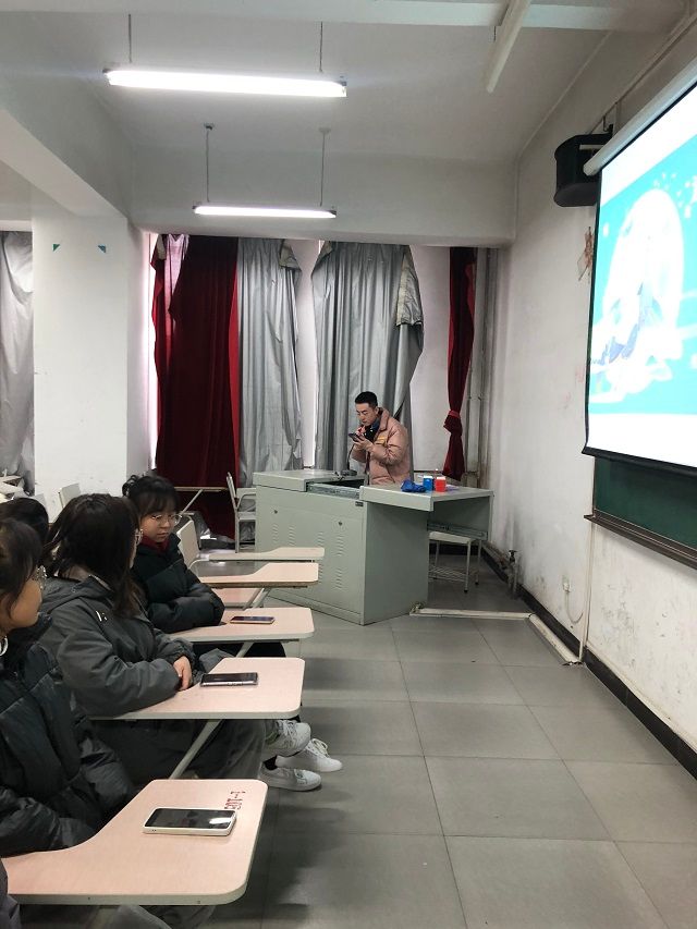 【完满班级】遇见书和你——艺术传媒学院视觉专升2105班读书与分享主题读书会