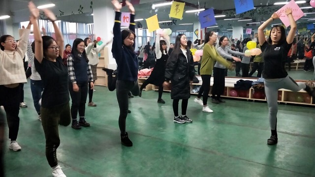 舞蹈不停 美不停——第五期“她说”11月Let’s dancing!
