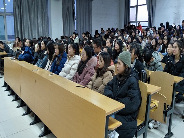 【辅导员说完满】我爱我 给心理一片天空——淬炼商学院“辅导员说完满”专题活动（二十五）