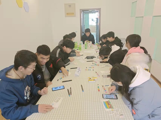 【完满班级】巧手匠心 废品重塑——远景2101班完满班级活动