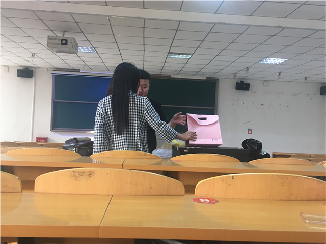 【前行】第123期:爱你 是我唯一的信仰