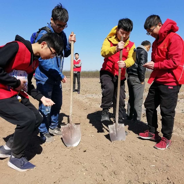 【青春支农】行走的力量第175期：新青年扶贫 带着种子进乡村