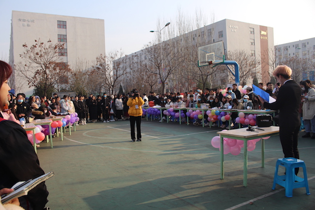 【创意文化节】创意拍卖 淘出完满精彩——首届“淘你所爱·淘出精彩”创意拍卖市集圆满结束