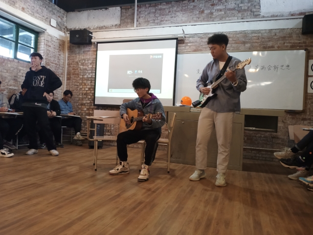 【完满班级】毫不动摇心向党,浅谈两会新思想——远景2003班3月完满班级活动