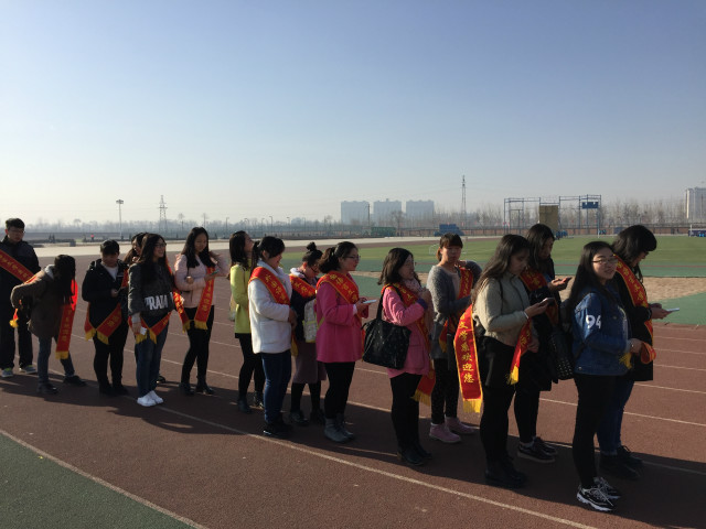 【完满班级】3月 我与雷锋有约