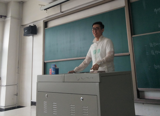 【完满班级】心语星愿 愿你的青春如夏花绚烂——经济与管理学院十月完满班级活动纪实（十二）