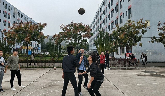 【完满班级】运动 彰显青春正能量——淬炼商学院“体”味青春主题活动（二十）