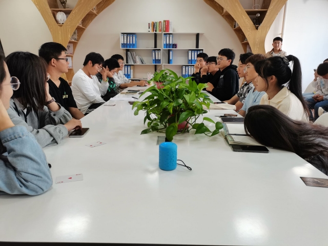 头脑风暴 血雨腥风——智能工程学院第一届“与狼共舞”狼人杀争霸赛