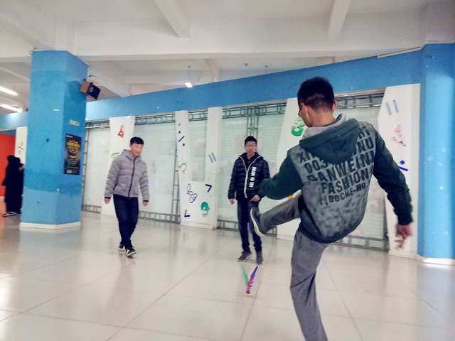 【完满班级】燃烧卡路里 汗水洒青春——淬炼商学院十月完满班级主题活动（七十一）