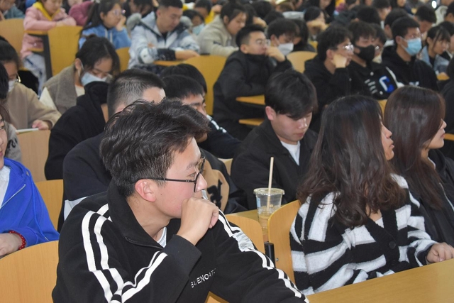知权利 辨风险——大数据学院、信息工程学院开展3·15消费者权益保护专题法学漫谈