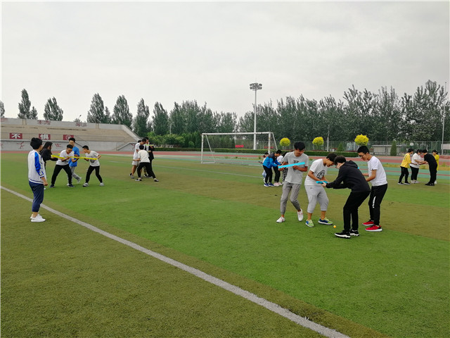 【完满班级】齐心协力 勇闯城堡——智能工程学院电气1701班举办“传承中华文化 展青春宏志”班级完满活动