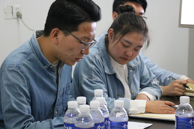 成功在于合作  合作共赢天下——外语系、无边书院举办学生干部交流会