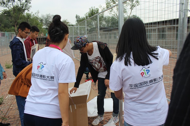 远景学子与平遥国际摄影展共度18岁“成年礼”——记第十八届平遥国际摄影展系列报道（三）