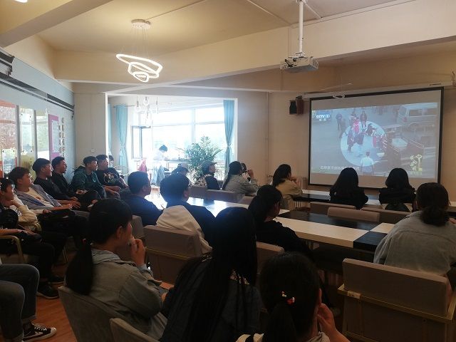 【完满班级】点赞时代先锋 致敬劳动模范——食品与环境学院动医1801班完满班级活动