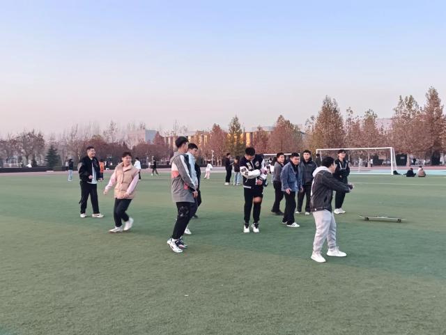 【完满团支部】阳光冬日打沙包趣味运动——大数据学院、信息工程学院网工2207班（专升本）完满团支部活动