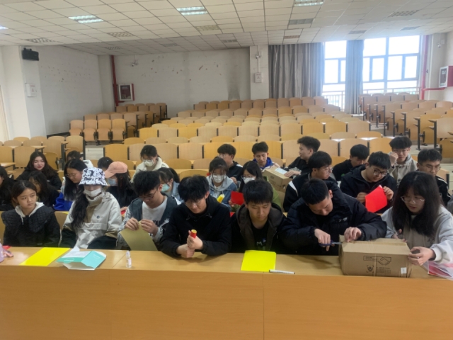 【完满团支部】锤与镰刀 情怀家国——淬炼·国际商学院审计2101班完满团支部活动