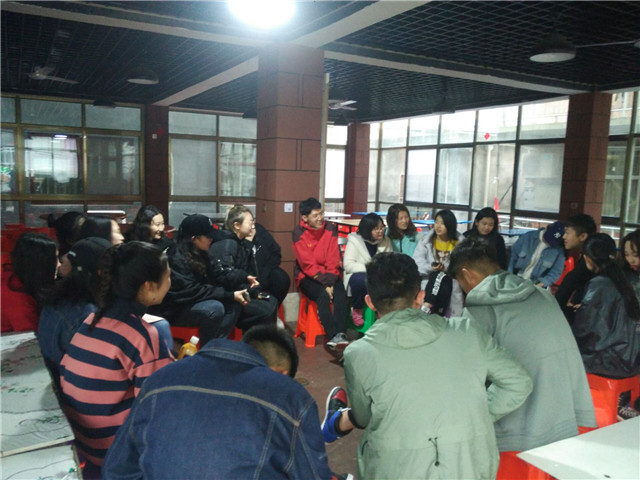 【完满班级】聚班级力量 绘青春力量——艺术传媒系2017级完满班级活动