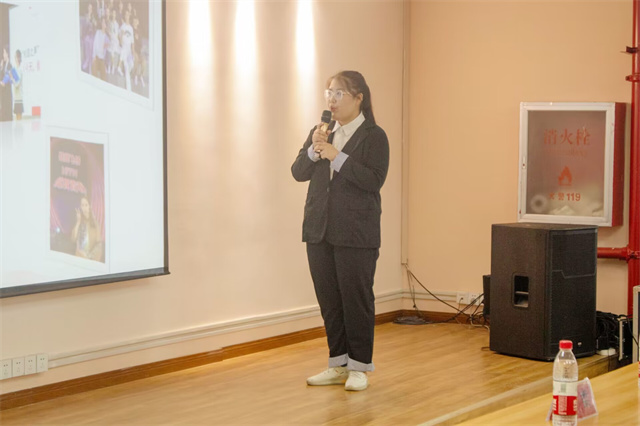 述班级风采 诵青春之章——淬炼·国际商学院我为班级代言活动答辩决赛