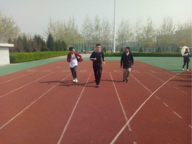 【完满班级】同青春 共拼搏——软件1501班级田径赛