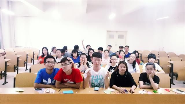 【完满班级】工管系“话远方•致青春”主题活动(十四)