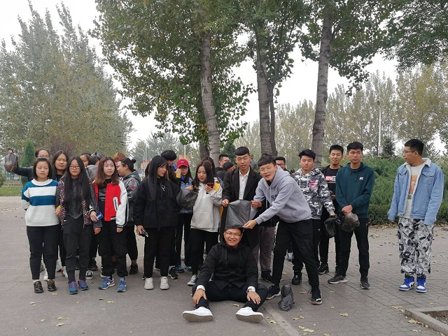 【完满班级】共建生态文明 共享绿色未来——艺术传媒学院环设1801班举办完满班级活动